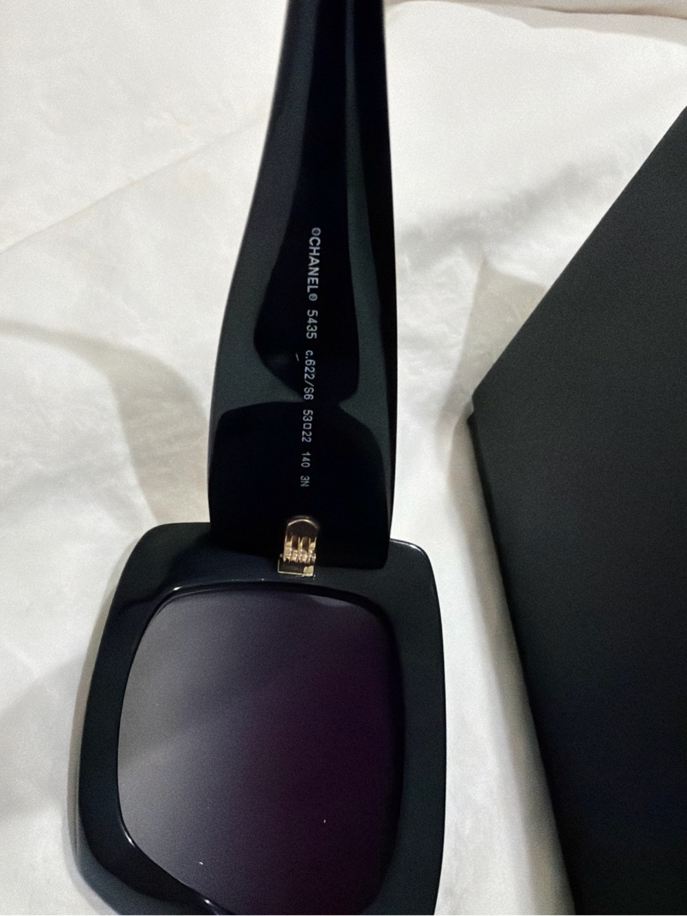 Chanel black rectangle sunglasses - Picture 7 of 9